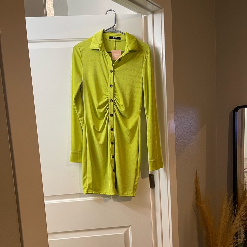 green long sleeve dress